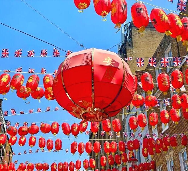 Chinatown in London (Chinatown 倫敦唐人街): A cultural and culinary treasure